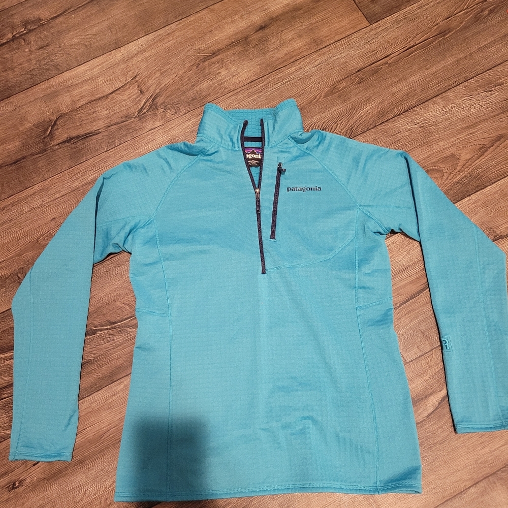 Patagonia Teal Quarter-Zip Fleece